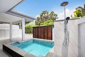 Holiday 2BR Jacuzzi Pool Villa Lancelot3