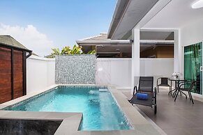 Holiday 2BR Jacuzzi Pool Villa Lancelot3
