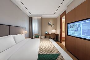 Yitel Collection Shanghai Jing'An City Center