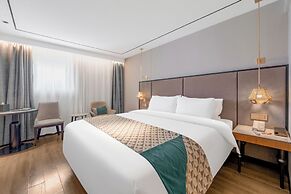 Yitel Collection Shanghai Jing'An City Center