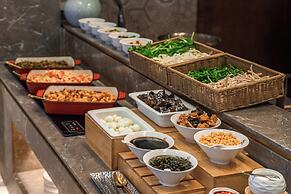 Yitel Collection Shanghai Jing'An City Center