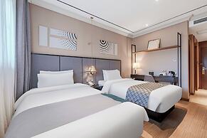 Yitel Collection Shanghai Jing'An City Center