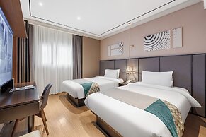 Yitel Collection Shanghai Jing'An City Center