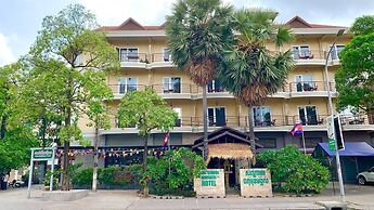 Chak Tomouk Mongkul Hotel