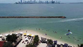 Perla Negra House Hostel