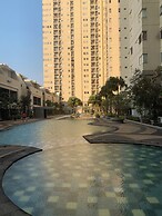 Maple Park Apartment near JI Expo