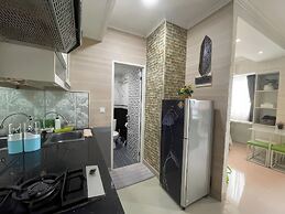 Maple Park Apartment near JI Expo