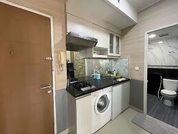 Maple Park Apartment near JI Expo