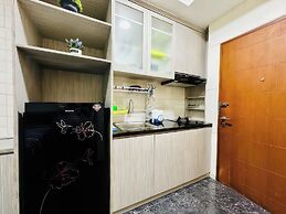 Maple Park Apartment near JI Expo