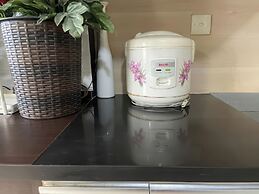 Maple Park Apartment near JI Expo