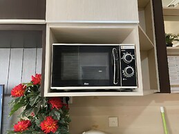 Maple Park Apartment near JI Expo