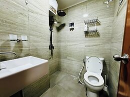 Maple Park Apartment near JI Expo