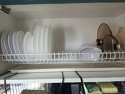 Genius Jakarta - Gading Greenhill Apt