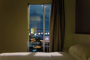 Genius Jakarta - Gading Greenhill Apt