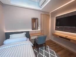 Staycation Jakarta Holland Village