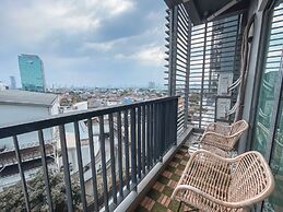 Staycation Jakarta Holland Village