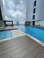 Staycation Jakarta Holland Village