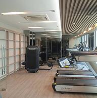 Staycation Jakarta Holland Village