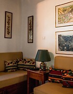 Secluded Cottage Guesthouse in the Mountains