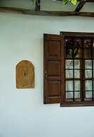 Secluded Cottage Guesthouse in the Mountains