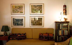 Secluded Cottage Guesthouse in the Mountains