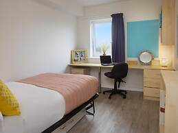 Student Only Knoll Court