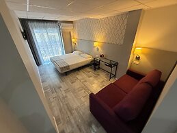 Hotel B and B Suites