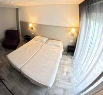 Hotel B and B Suites