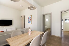 Celine Volos by halu