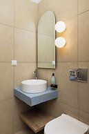 Celine Volos by halu