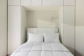 Celine Volos by halu