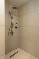 Celine Volos by halu