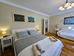 Two-Bedroom Apartment SEVEN