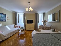 Two-Bedroom Apartment SEVEN