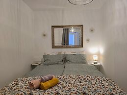 Two-Bedroom Apartment SEVEN