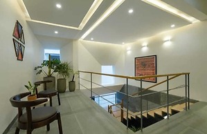 Iris Suites