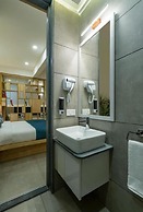 Iris Suites