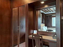 The Rich Hotel Rama 5