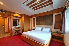 The Rich Hotel Rama 5