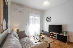 LIV - Trendy Athenian Apartment in Pagrati