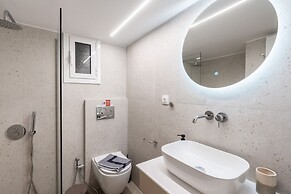 LIV - Trendy Athenian Apartment in Pagrati