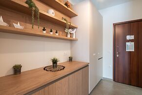 LIV - Trendy Athenian Apartment in Pagrati