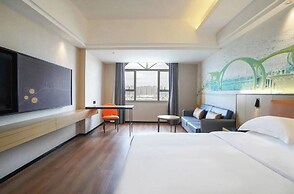 yi xuan hotel - bus station