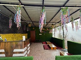 Anupam River Side Camps And Cottage