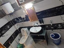 Anupam River Side Camps And Cottage