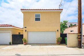 Modern Home Near Pasadena Garage Full Kitchen