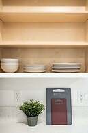 Cozy Modern Stay in Alhambra 30plus Days Welcome