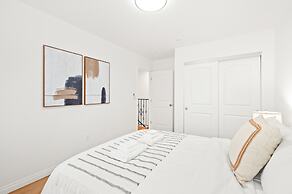 Cozy Modern Stay in Alhambra 30plus Days Welcome