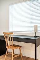 Cozy Modern Stay in Alhambra 30plus Days Welcome