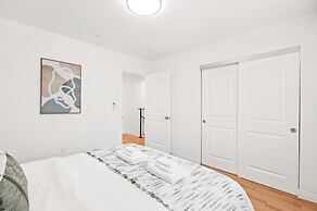 Cozy Modern Stay in Alhambra 30plus Days Welcome